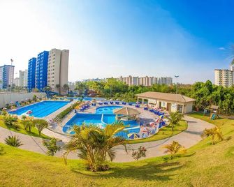 Golden Dolphin Express - Goiânia - Pileta