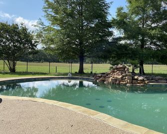 Martin Star Ranch countryside - Kaufman - Piscina