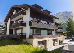 Haus Slalom - Saas-Fee - Building