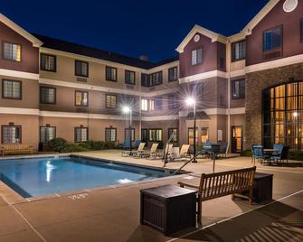 Great for Business Travelers! Pool + Gym - O'Fallon - Pool