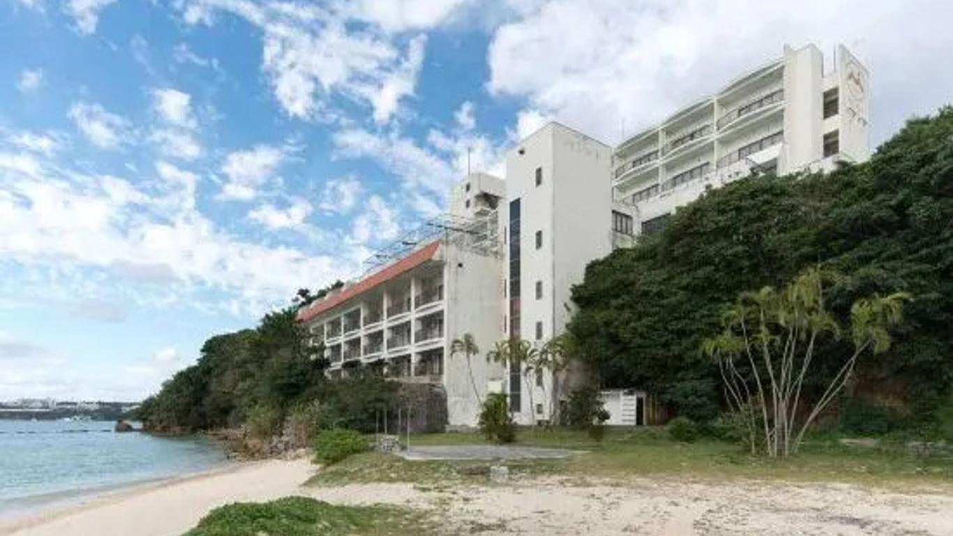 Hotel Motobu Resort