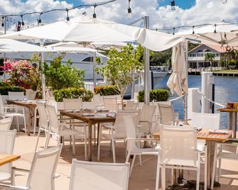 Sands Harbor Resort & Marina - Pompano Beach - Restaurant