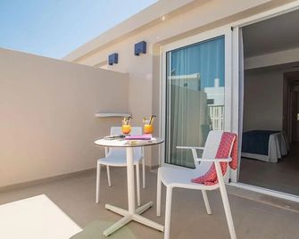 Hotel Voramar - Emar Hotels - Es Pujols - Balkon