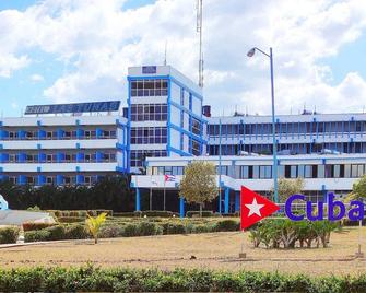 Islazul Las Tunas - Las Tunas - Building