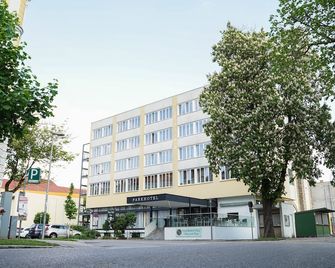 Parkhotel Krems - Krems an der Donau - Gebouw