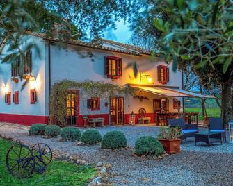 B&B Borgovera Comfort Room for 3 persons - Manciano - Gebäude