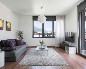 ibis Locarno - Locarno - Living room