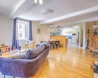 Gite Authentique, Village Classé - Saint-Jean-de-Côle - Sala de estar