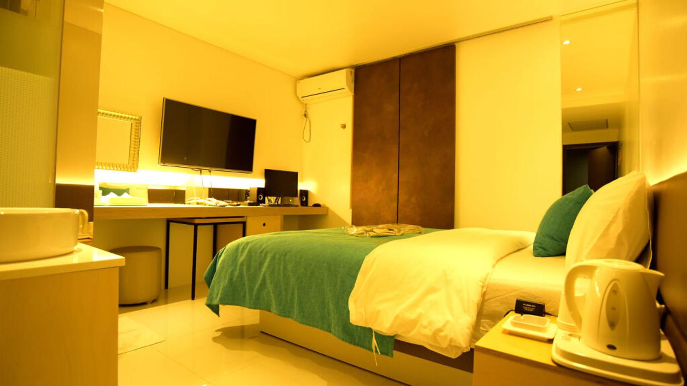 Hotel Lime