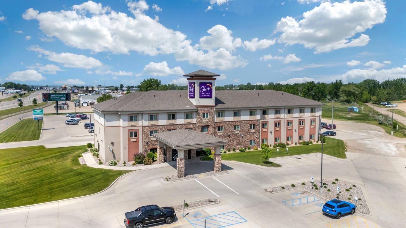 Sleep Inn and Suites Devils Lake