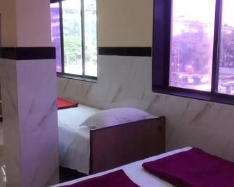 Hotel Annas - Pune - Bedroom