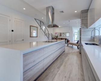 4BR Pool Townhome Duplex by Jos17 - Miami - Resepsionis