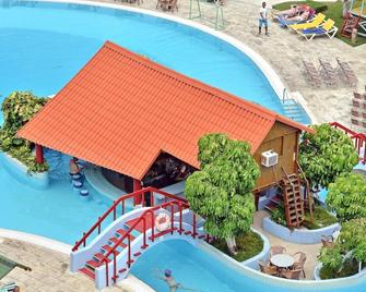 Brisas Guardalavaca - Guardalavaca - Piscina