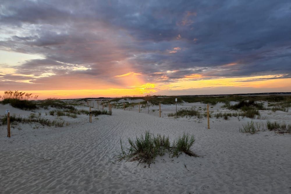 Emerald Isle 'The Point Rental'. 3 bedroom 2 bath. Ocean view.