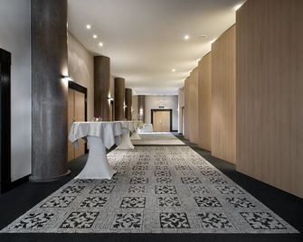 M Hotel - Genk - Flur