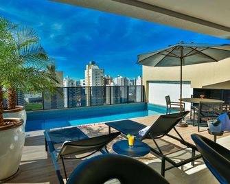 Quality Hotel Goiania - גואיאניה - בריכה
