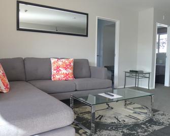 Lugano Motor Lodge - Blenheim - Ruang tamu