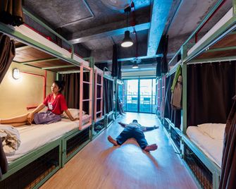 Sleeper Hostel - Ao Nang - Soveværelse