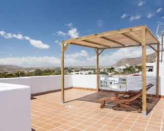 Lovely House Near The Sea - Agua Amarga - Balkon
