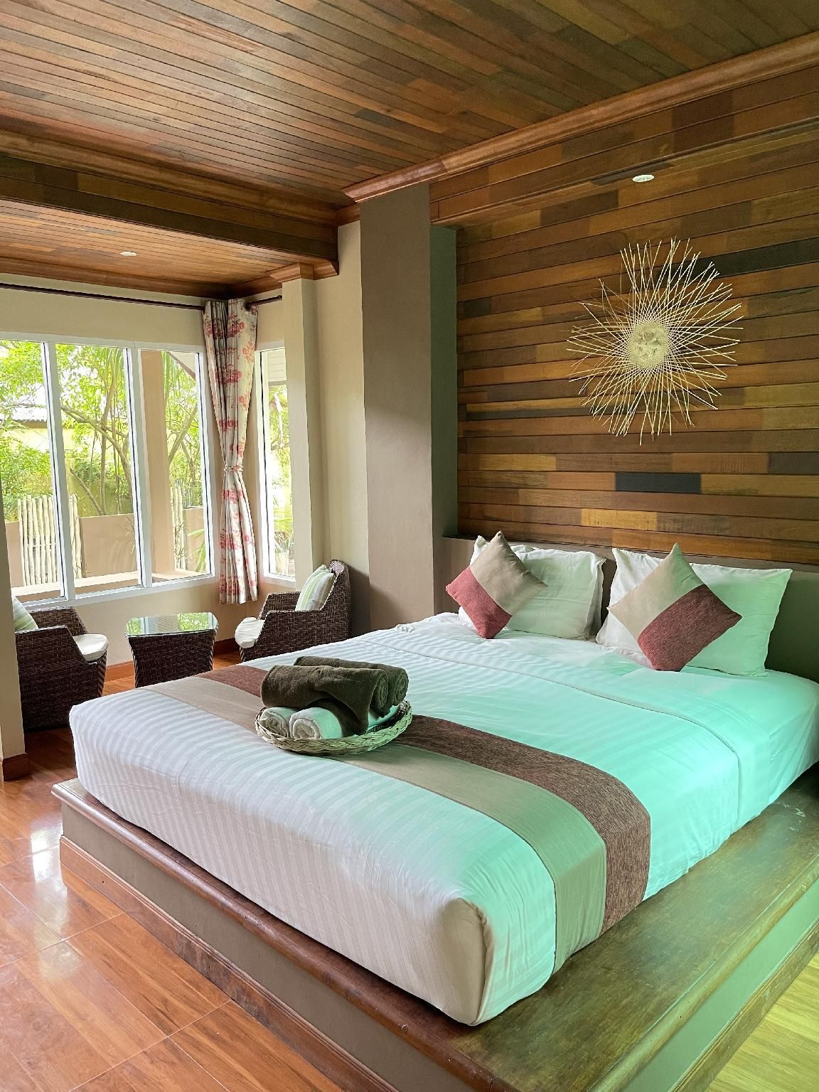 Lanta Riviera Beach Resort