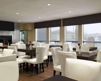 Days Inn by Wyndham Regina - Regina - Restaurante