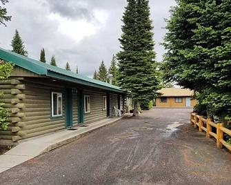 Westwood Motel - West Yellowstone