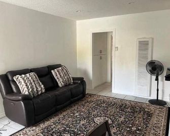 Beautiful 1BD apartment - Los Ángeles - Sala de estar