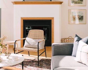 The Wolfe Lake House - Great Wifi by Westport - Westport