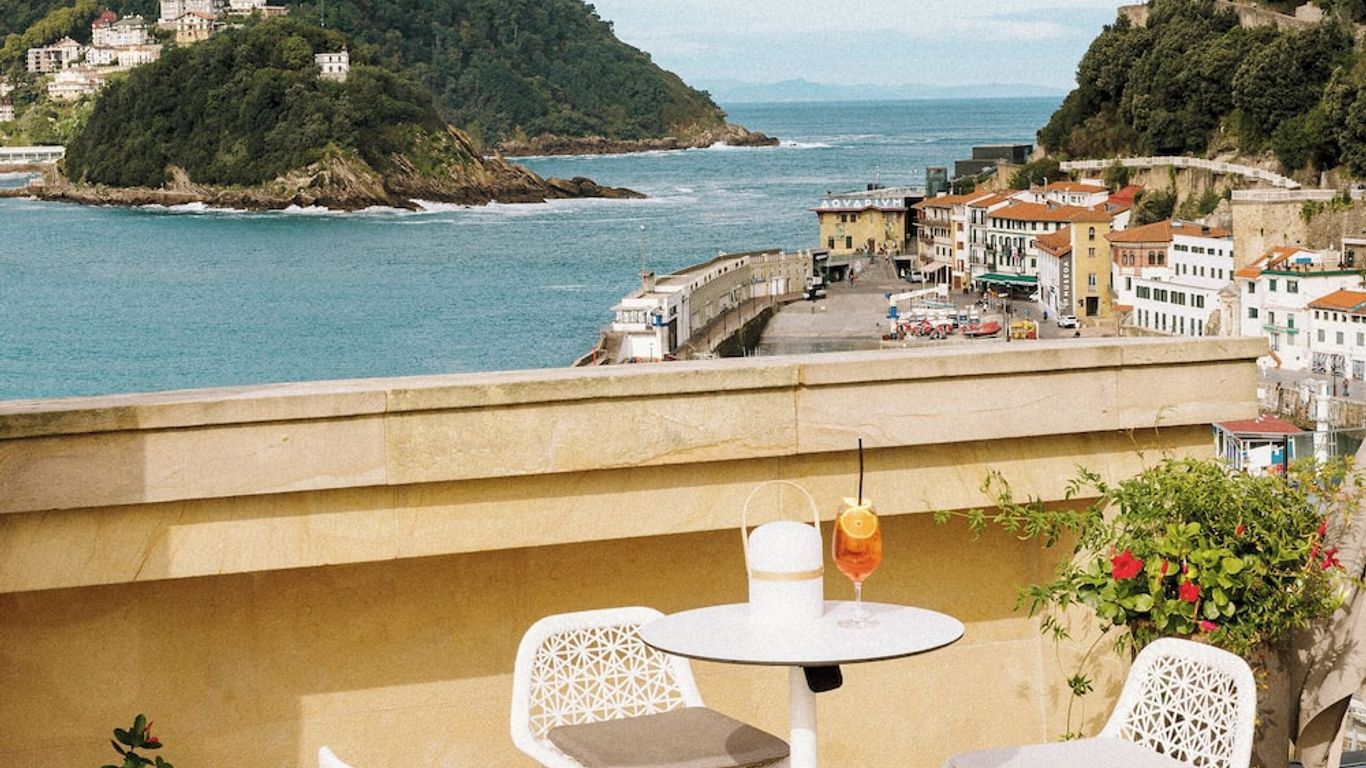 Lasala Plaza Hotel - Adults Only