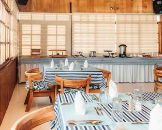 Hotel Isamar Galapagos Beachfront - Puerto Villamil - Restaurant