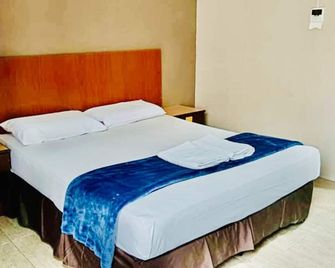 Baron Water Front - Kuah - Bedroom