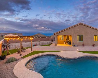 'Charming Escape' Stunning House at La Fortaleza del Cañon at Tranquil Sahuarita - Sahuarita - Piscina