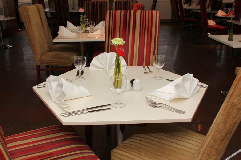 Icon London Luton Airport