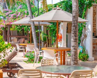 Hotel Mariscal Robledo - Santa Fe de Antioquia - Innenhof