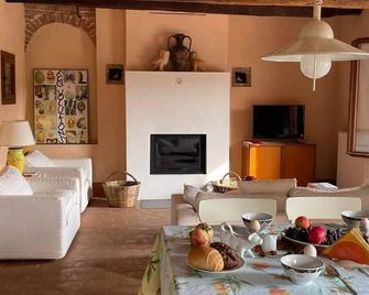 Laura's House - Castelcucco - Restaurante