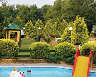 Chalet in Parc de Kievit With Private Garden - Baarle-Nassau - Pool