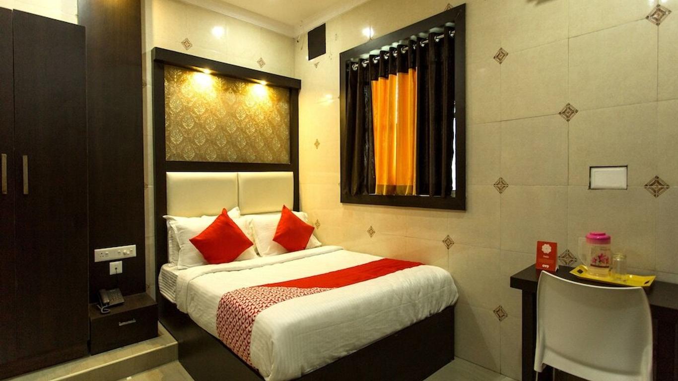 OYO 15974 Hala Residency