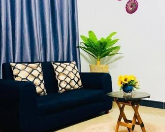 Clesha Homes A - Dar Es Salaam - Living room