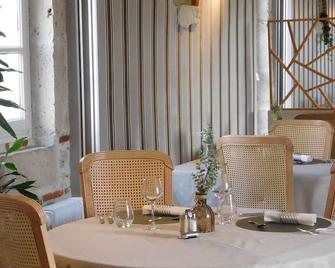 Logis Hotel Le Prince Noir - Agen - Ravintola