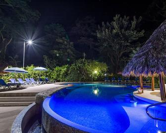 Cariblue Beach And Jungle Resort - Puerto Viejo de Talamanca - Pool