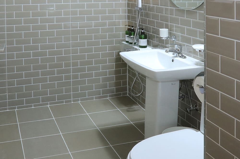 Maison Mini Hotel - Gyeongju - Baño