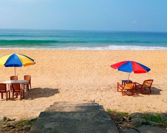 New Seaside Inn Hikkaduwa - Hikkaduwa - Plaj