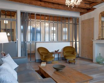 La Maison Debourg - ليون - غرفة معيشة