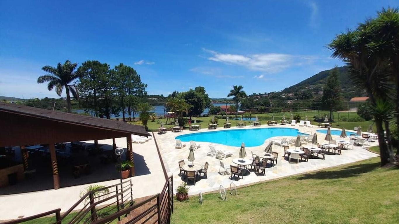 โรงแรม นาสเซนเตส ดา เซอร์รา