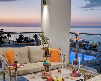 Merit Park Hotel Casino & Spa - Kyrenia - Balkón