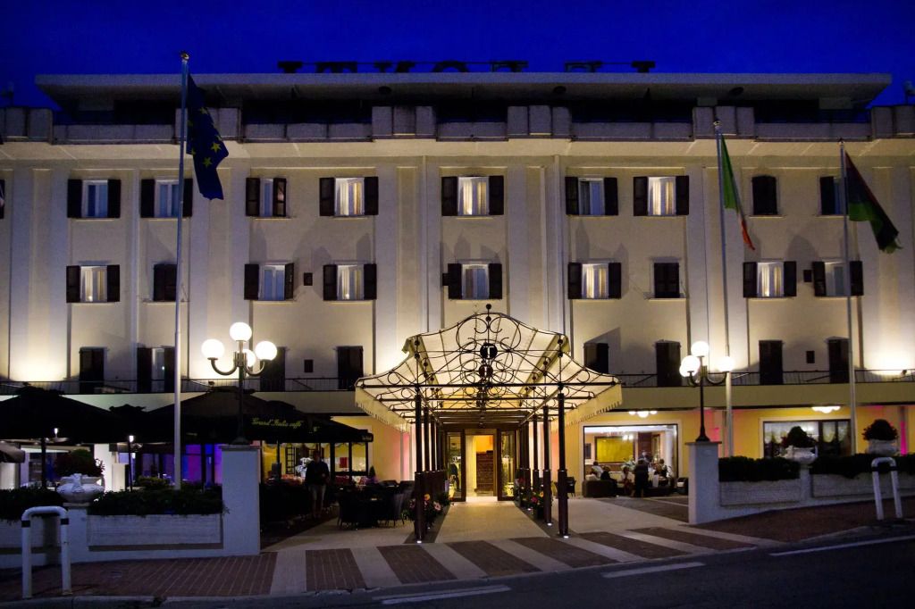 Le Fonti Grand Hotel - צ'יאנצ'יאנו טרמה - בניין