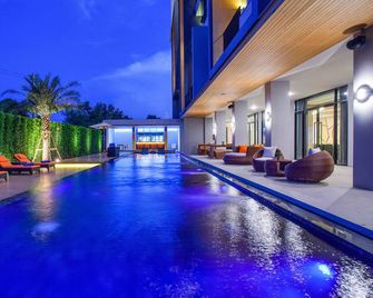 The Zense Boutique Hotel - Phitsanulok - Pool