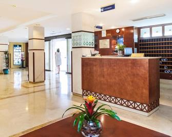 글로발레스 플라야 산타 폰사 - 산타폰사 - 프론트 데스크