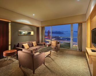 Hilton Nanjing Riverside - Nanjing - Wohnzimmer