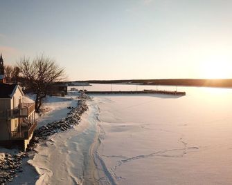 Waterfront In Downtown Chéticamp - Cheticamp - Plage